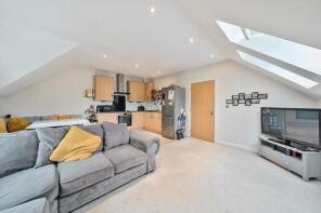 6, Emperor Lodge, Montague Close, Slough SL2 3ET