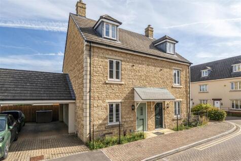 Station Road, Calne