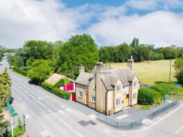Armes Corner, London Road, St. Ives PE27 5ES