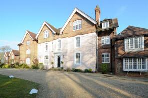 Flat 8, Batworth Park House, Arundel Road, Arundel BN18 9PG