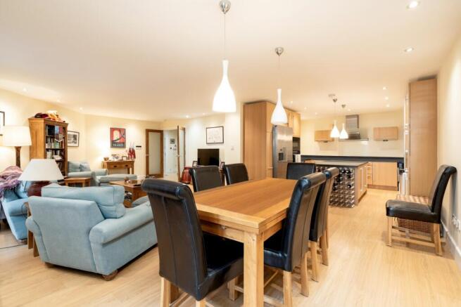 Reception Room (2)