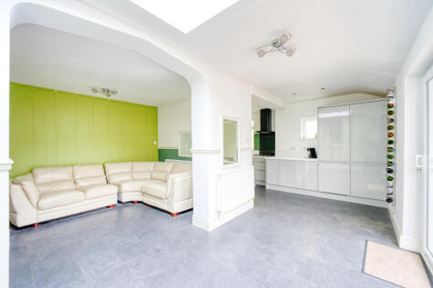 Milton Road, BS22