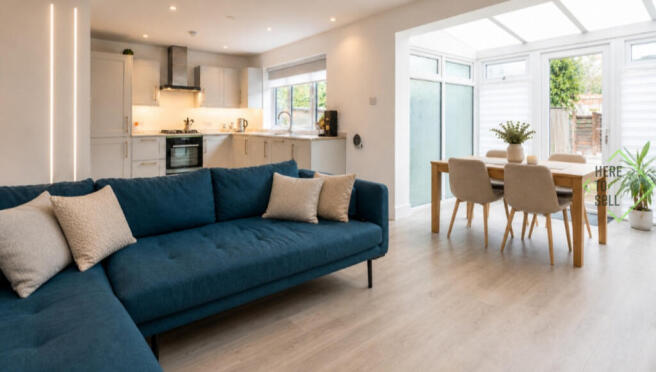28 Petworth Road, N12 9HH - New (3).jpeg