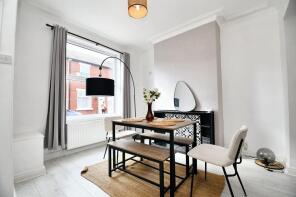33, Lyndhurst Street, Salford M6 5YB
