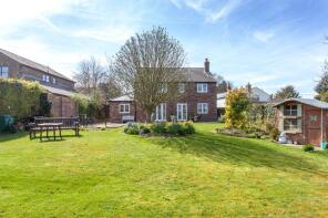 Owl Cottage, Road Running Se Through Crowell, Crowell, Chinnor OX39 4RR