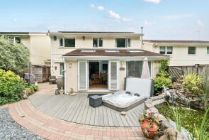 62, Stray Park, Yealmpton PL8 2HF