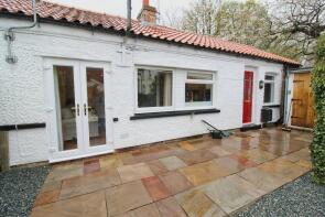 8 Heatherdene, Middle Lane, Hull HU11 5SE