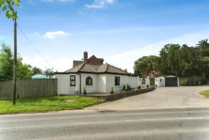 East Lodge, Hankham Place, Dittons Road, Pevensey BN24 5ER