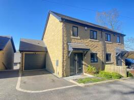 12, Mansion Gardens, Taylor Hill, Huddersfield HD4 7RF