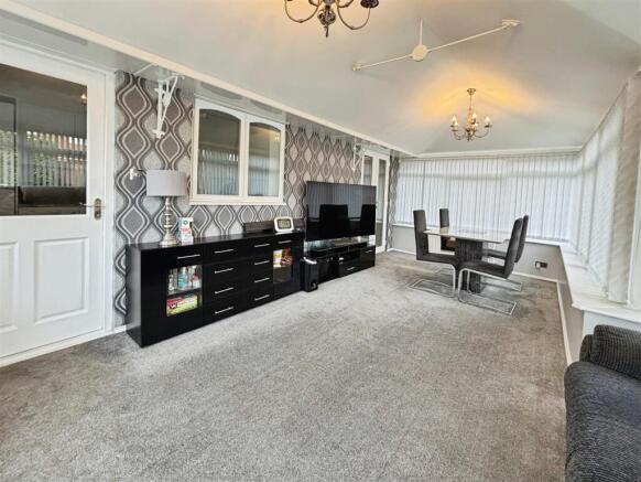 Dining/Family Room