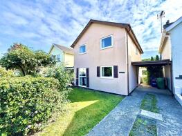 74 Plas Bach, Rhodfa'r Garn, Pwllheli LL53 6NB