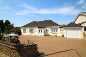 Tredinnock, Orange Tree Hill, Havering-atte-bower, Romford RM4 1PB