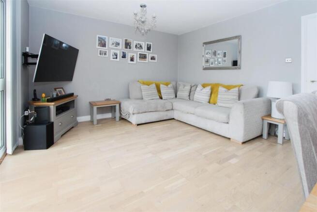 Sitting / Dining Room