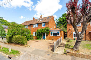 54, Lawrance Road, St. Albans AL3 6EA