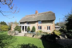 1, Pinewood End, Tattels Lane, Yarmouth PO41 0SR