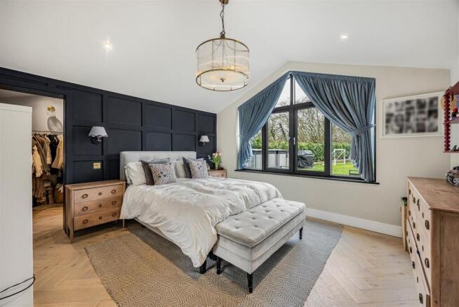 Principal bedroom