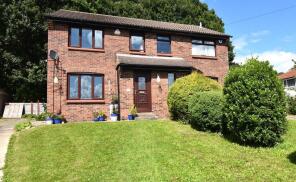 12, Vesper Court Drive, Kirkstall, Leeds LS5 3NZ