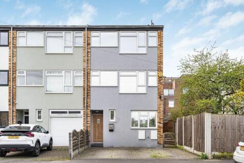 Thames Street, Walton-On-Thames, KT12