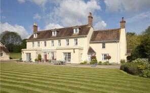 Keyneston Lodge, Valley Road, Blandford Forum DT11 9JE