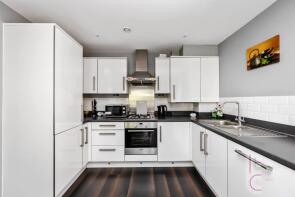 Flat 6, 4 Heron View, Southlands Way, Shoreham-by-sea BN43 6AU