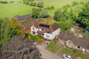 60 Somerville, Lower Cladswell Lane, Alcester B49 5JY