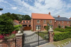 Meadow House, Main Street, Scrayingham, York YO41 1JD