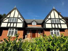 8, Chiltern Close, Crewe CW2 5GE