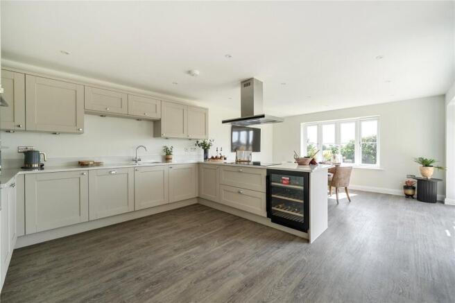 Kitchen/Dining