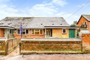 2, St Peters Close, Hatch Lane, Brimpton, Reading RG7 4TS
