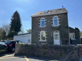 3, Llwyncelyn Road, Ammanford SA18 1UU