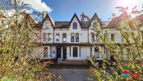 5 Daron, St Peter's Terrace, Pwllheli LL53 5DS