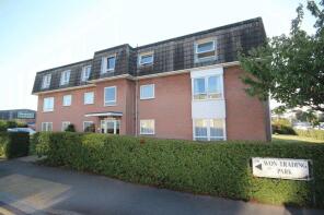 Flat 11, 17 St Catherines Court, Fairmile Road, Christchurch BH23 2LA