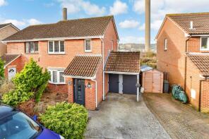 14, Kingslea Park, East Cowes PO32 6JW