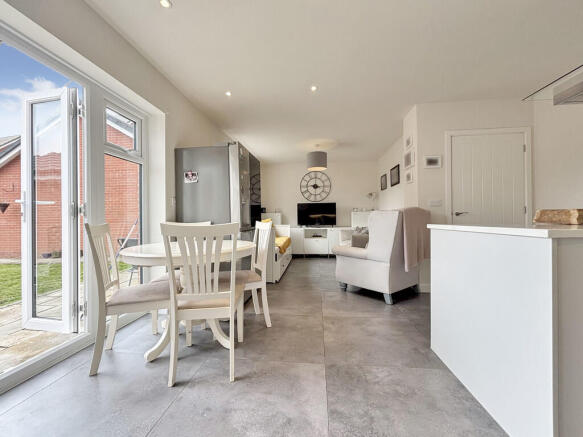 Kitchen/Dining/Fa...