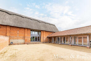 East Barn, High Street, Norwich NR12 8HJ