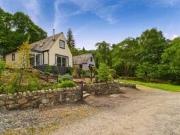 2, West Drive, Dalmally PA33 1BL