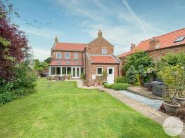 De Mowbray Villa, The Green, Sandhutton Village, Thirsk YO7 4RZ
