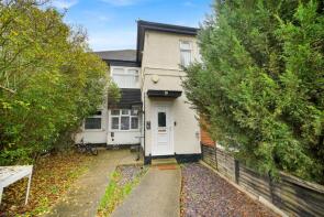 62, Grantham Gardens, Romford RM6 6HJ