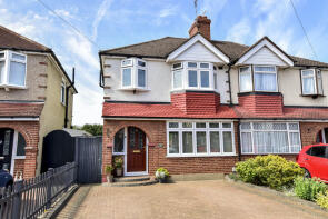 28, Meadow Road, Watford WD25 0HY