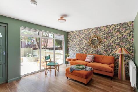 Felmersham Close,
Clapham North, SW4