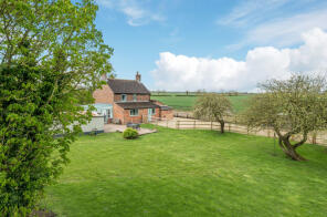 Howell Fen Farm, Howell Fen Drove, Howell, Sleaford NG34 9PU