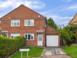 70, Britannia Avenue, Nottingham NG6 0EB