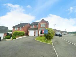 2, Farm Close, Hengoed CF82 8BF