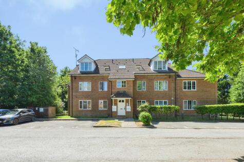 Aspen Vale, Whyteleafe, Surrey, CR3