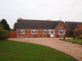 Fairway, North Forty Foot Bank, Holland Fen, Lincoln LN4 4QH
