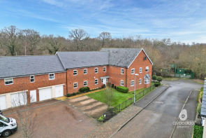 17, Woodcock Chase, Bracknell RG12 8AY