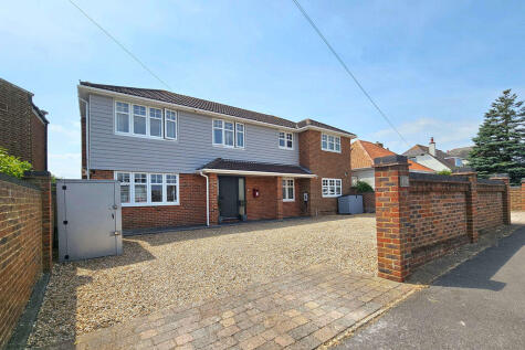 Portsmouth Road, Lee on the Solent, PO13