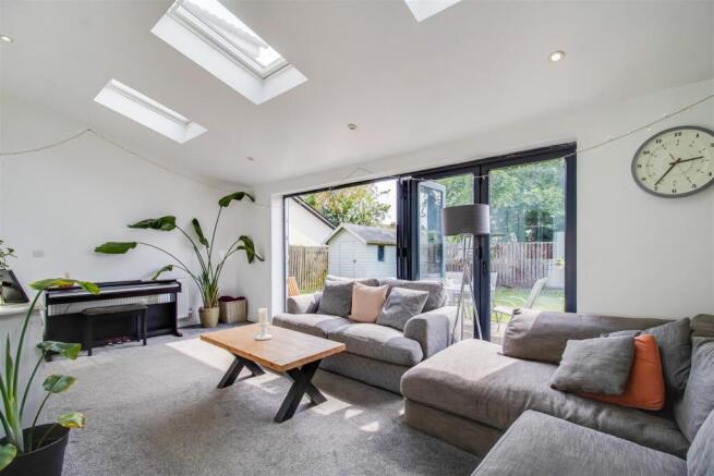 SUN ROOM