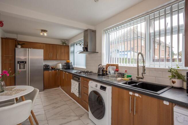 Final-8 - 3 bedroom semi-detached (house) at Gre