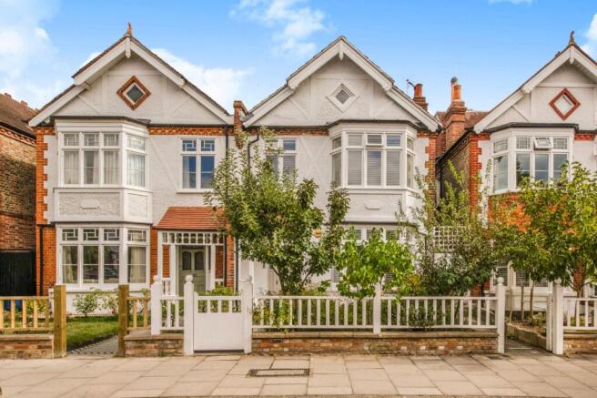 St Albans Avenue
